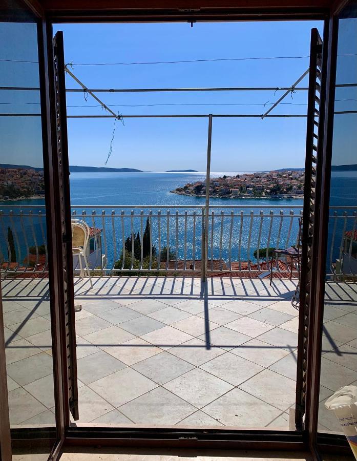 Villa Mira Трогир Екстериор снимка