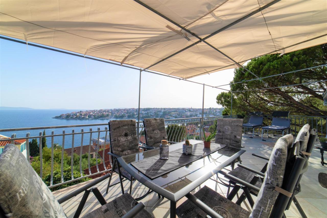 Villa Mira Трогир Екстериор снимка