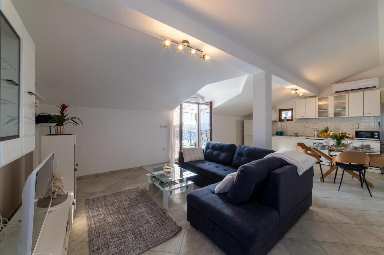 Villa Mira Трогир Екстериор снимка
