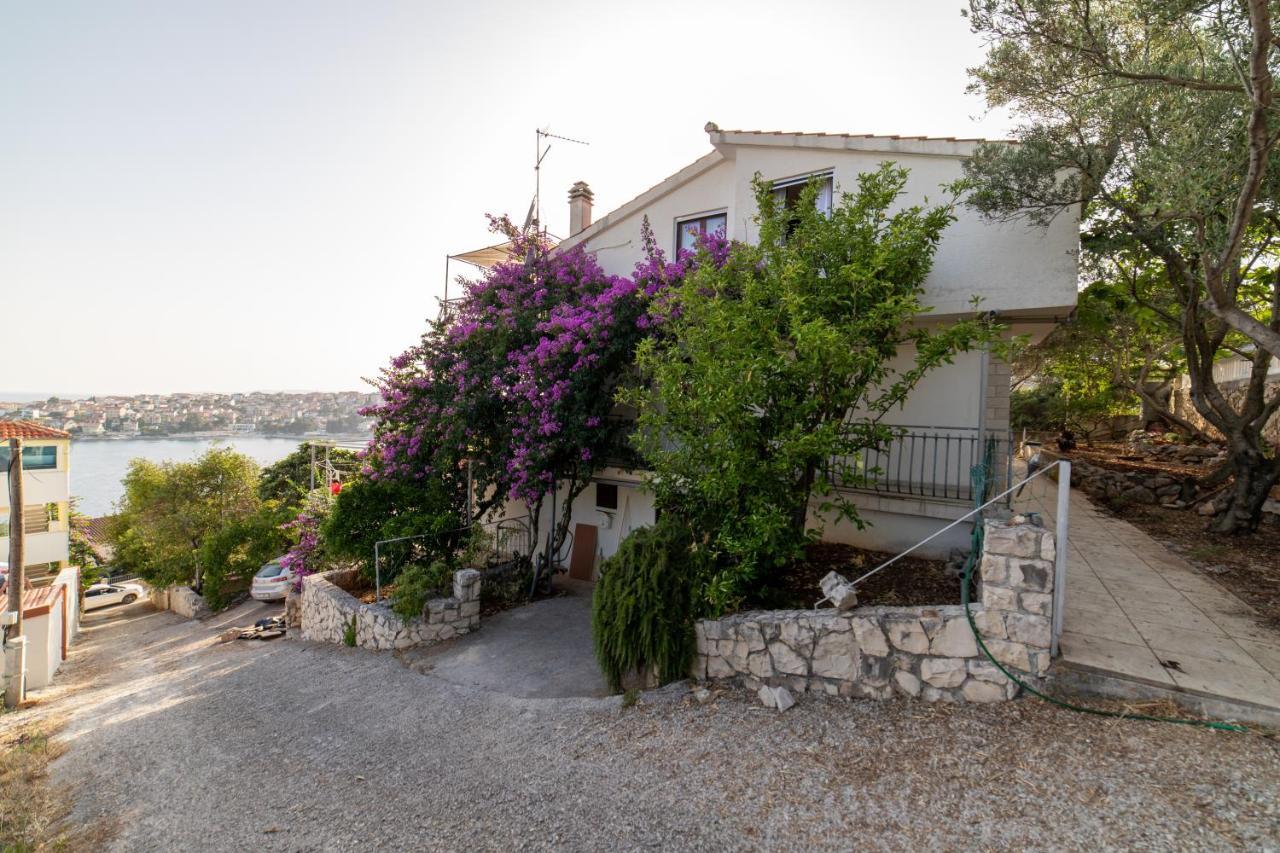 Villa Mira Трогир Екстериор снимка