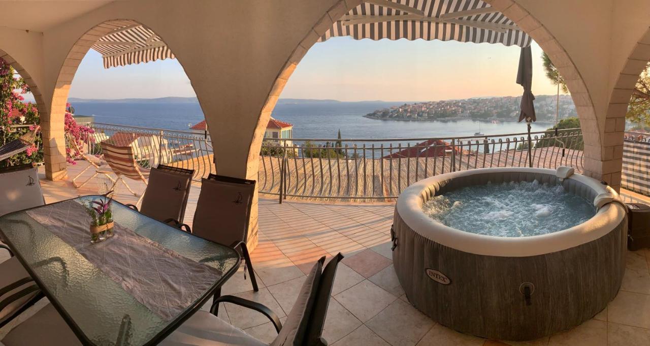 Villa Mira Трогир Екстериор снимка
