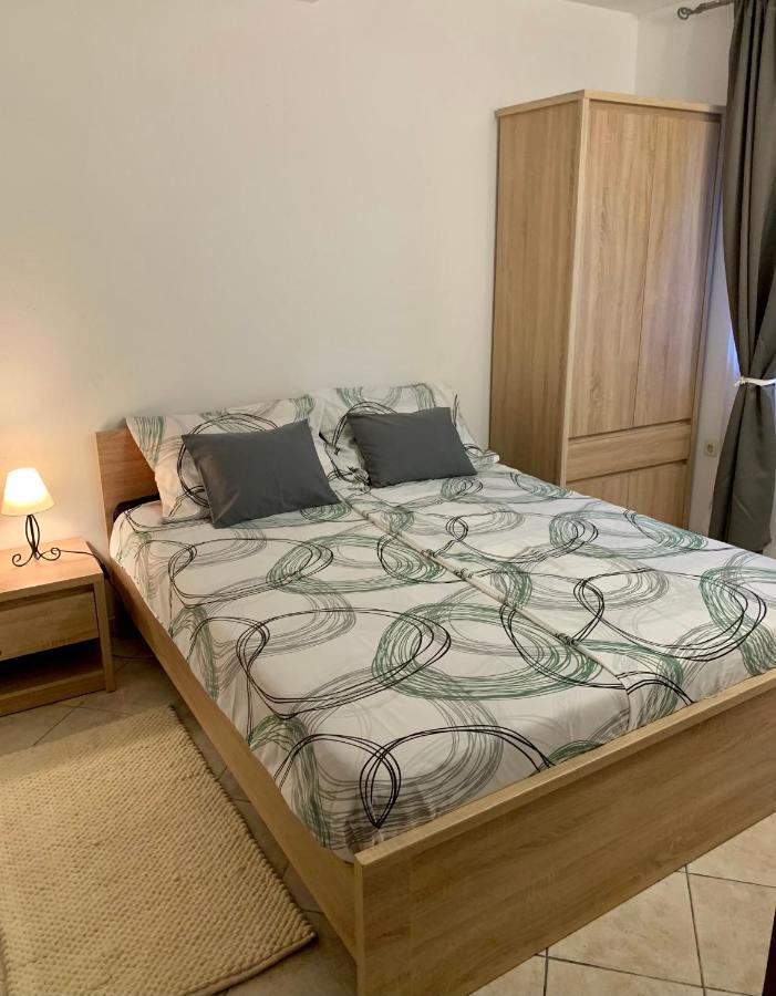 Villa Mira Трогир Екстериор снимка