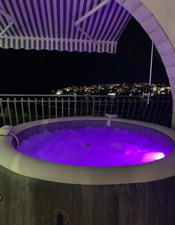 Villa Mira Трогир Екстериор снимка